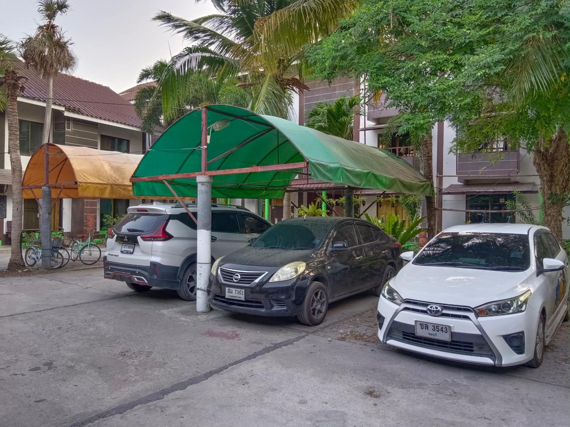 Banyan Resort Bangsaen Exterior photo